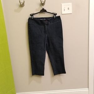 4 Petite Josephine Chaus Blue Denim Capri Pants